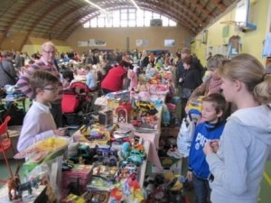 14 : Argences - Foire aux jouets, vêtements enfants et puéricultures