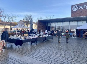 BROCANTE DE NOEL